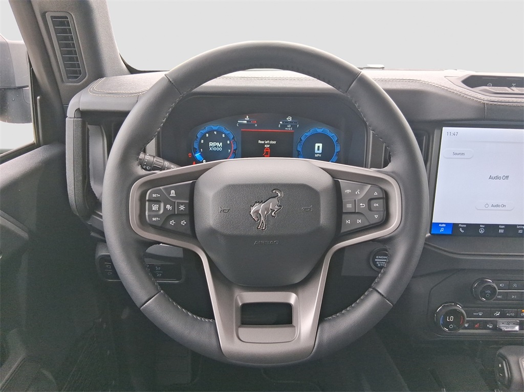 2025 Ford Bronco Badlands photo 9