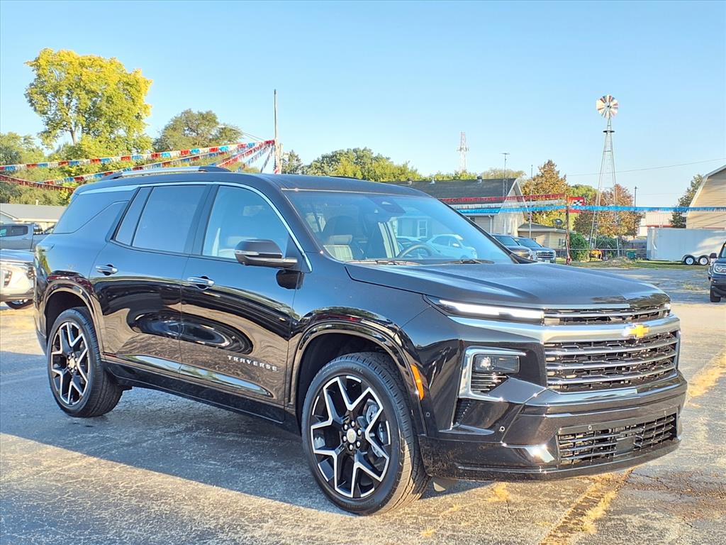 2026 Chevrolet Traverse High Country photo 2