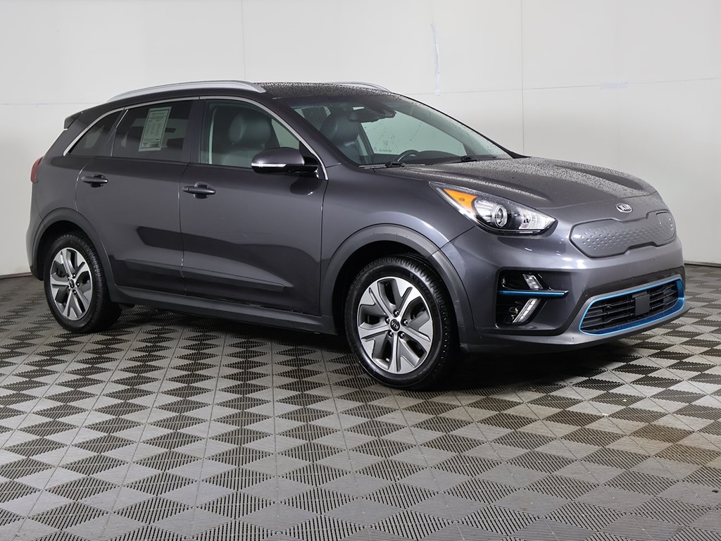 Used 2019 Kia Niro EX Premium with VIN KNDCE3LG6K5019926 for sale in Bedford, OH