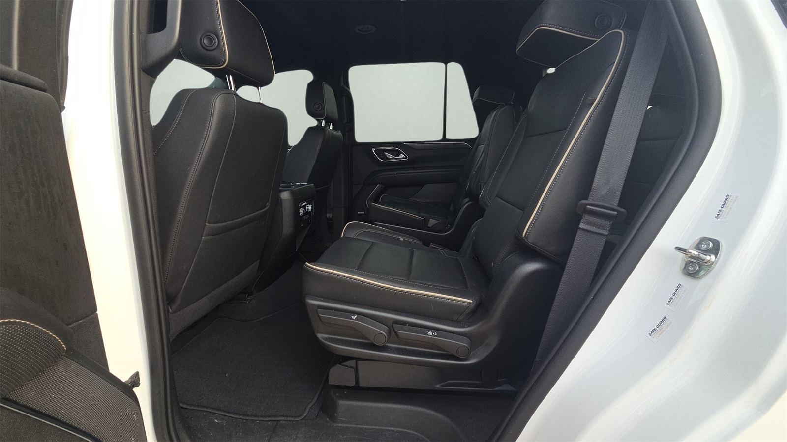2023 Gmc Yukon SLT photo 18
