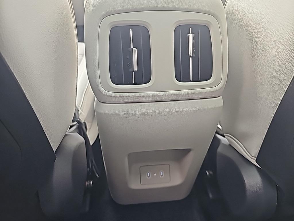 2025 Hyundai Tucson Limited photo 33