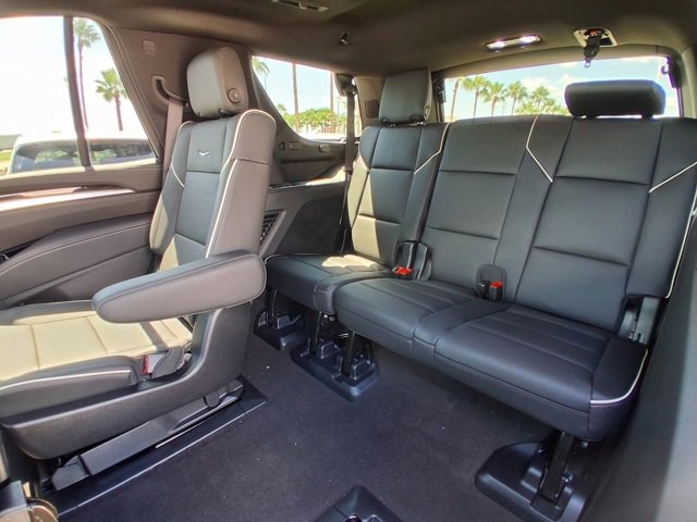 2025 Cadillac Escalade Premium Luxury photo 21