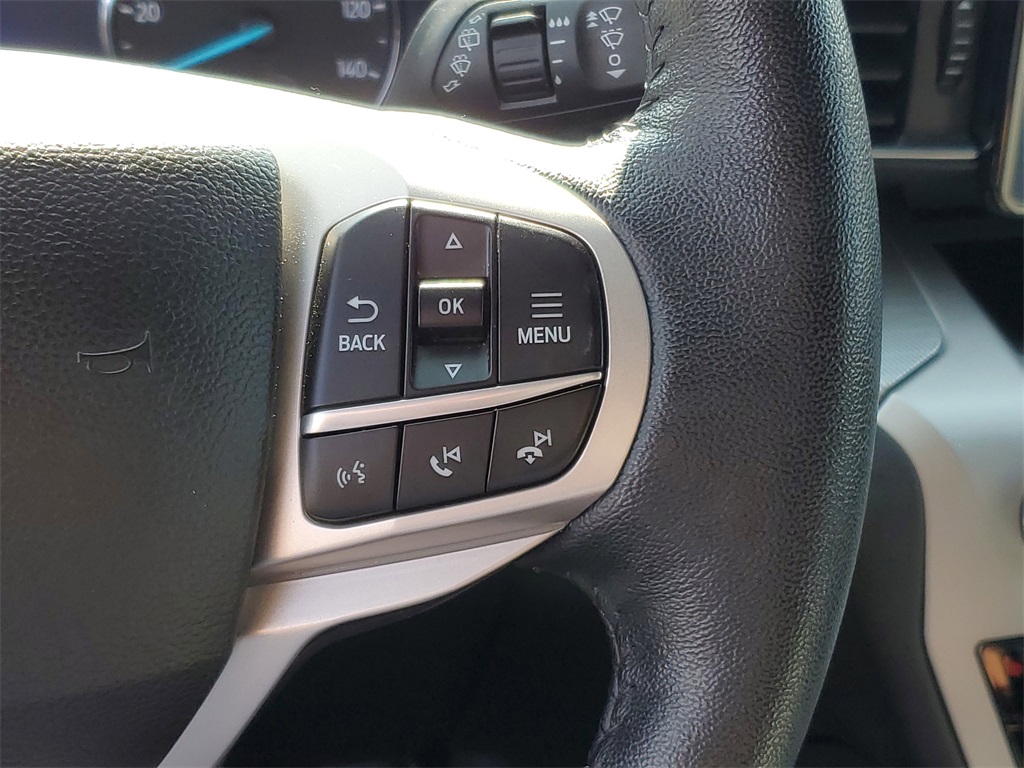 2022 Ford Explorer XLT photo 13