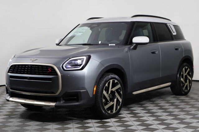 2026 MINI Countryman S's photo