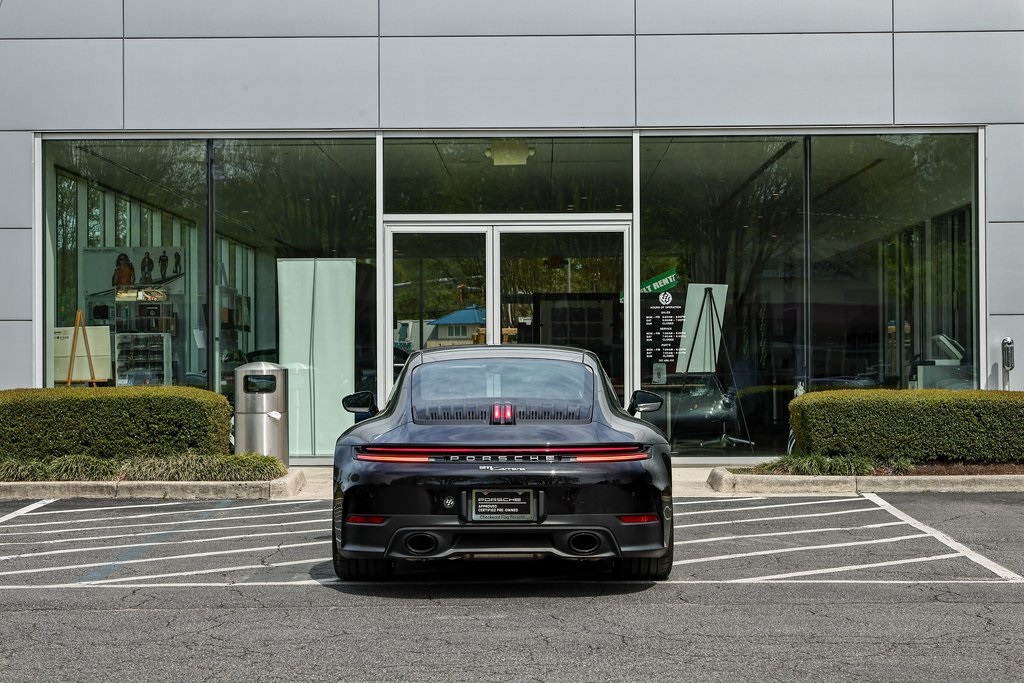 2025 Porsche 911 photo 6