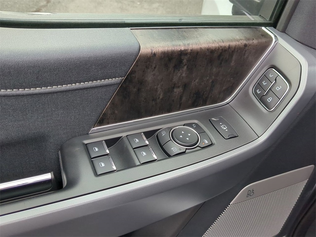 2024 Ford F-350 Lariat photo 11