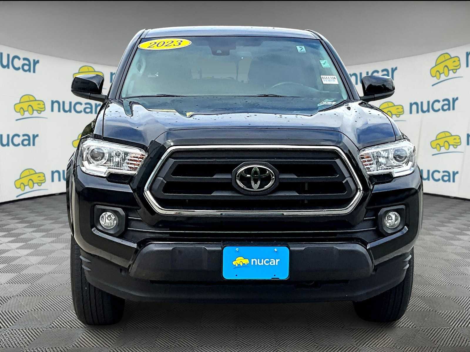 2023 Toyota Tacoma SR5 photo 2