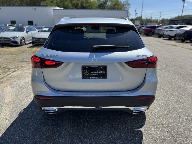 2026 Mercedes Benz GLA 250 4MATIC photo 2