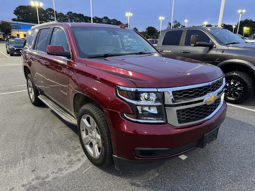 2017 Chevrolet Tahoe LT photo 4