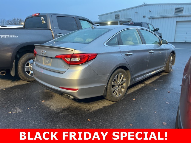 2017 Hyundai Sonata Sport photo 2