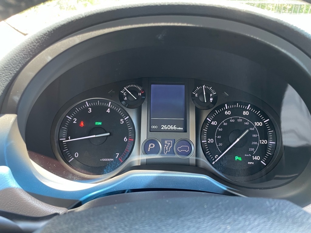 2019 Lexus GX 460 photo 9