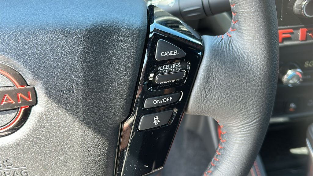 2025 Nissan Frontier PRO-4X photo 15