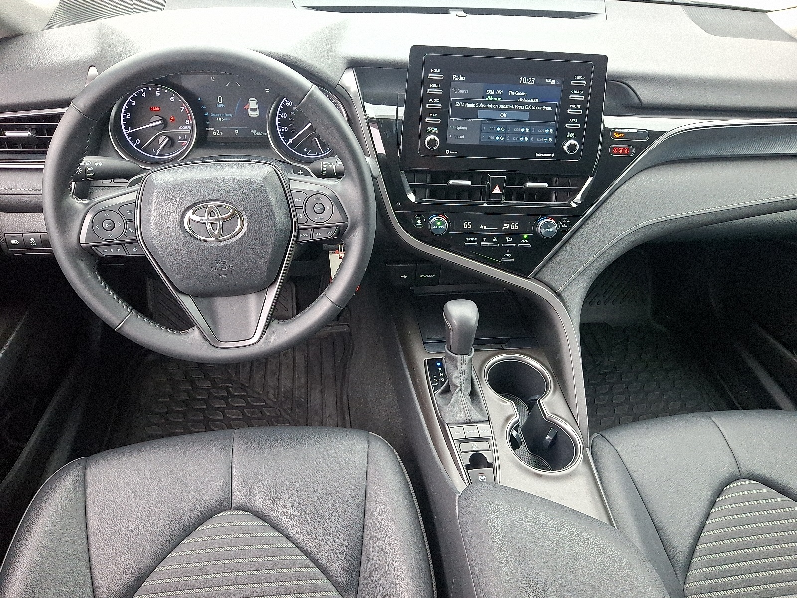 2023 Toyota Camry SE photo 12
