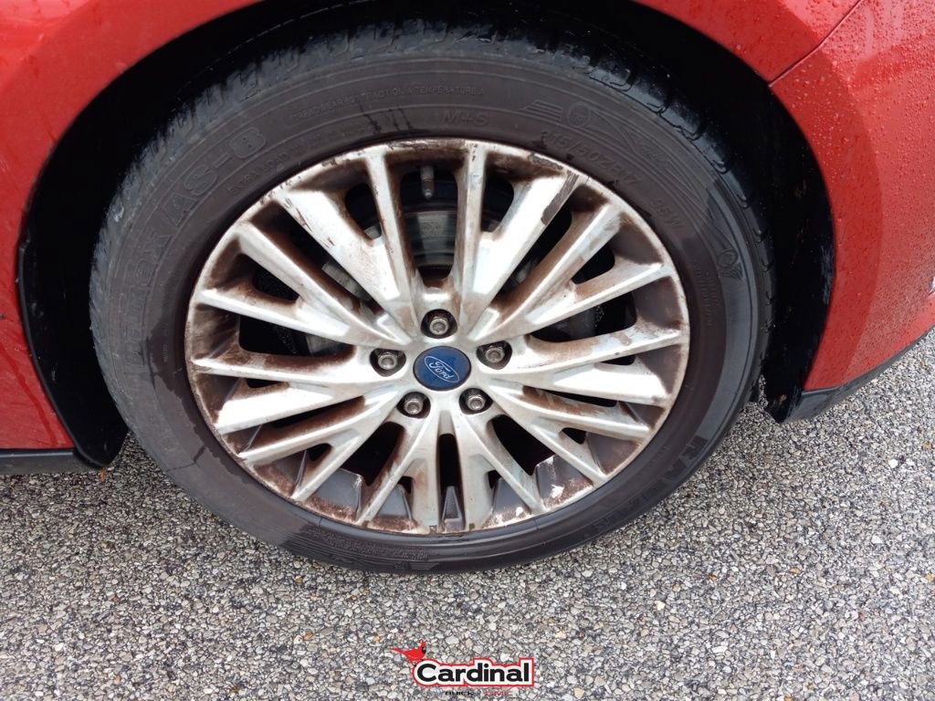 Used 2018 Ford Focus Titanium with VIN 1FADP3N26JL270929 for sale in Belleville, IL