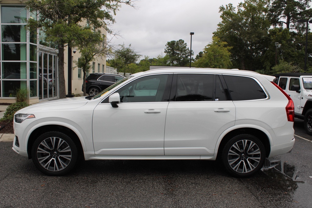 2020 Volvo XC90 T5 Momentum photo 7