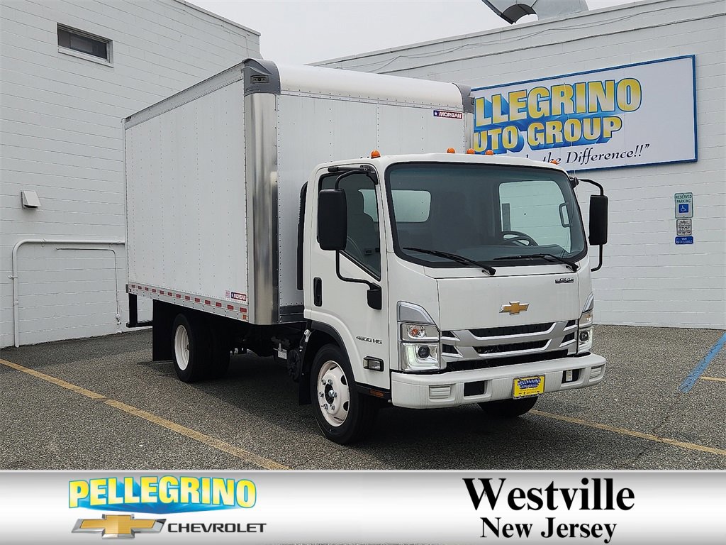 2024 Chevrolet Low Cab Forward Base's photo