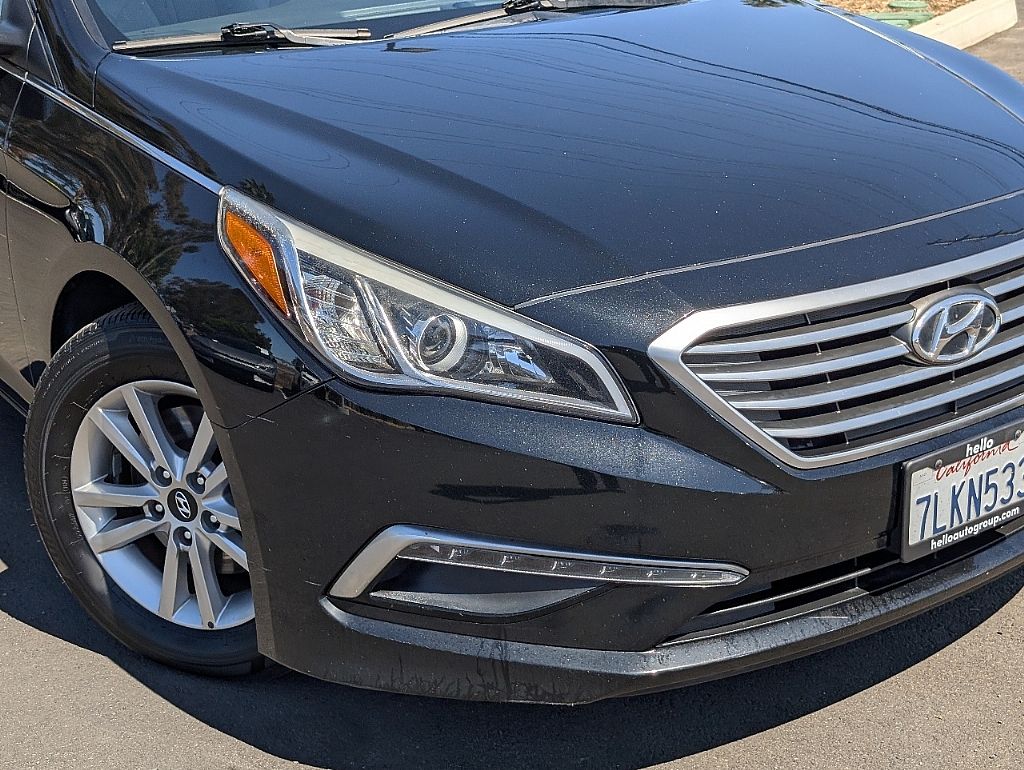 2015 Hyundai Sonata SE photo 3