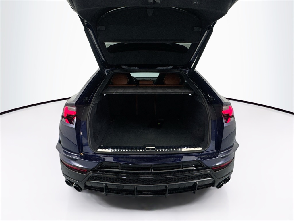 2023 Lamborghini Urus S photo 27