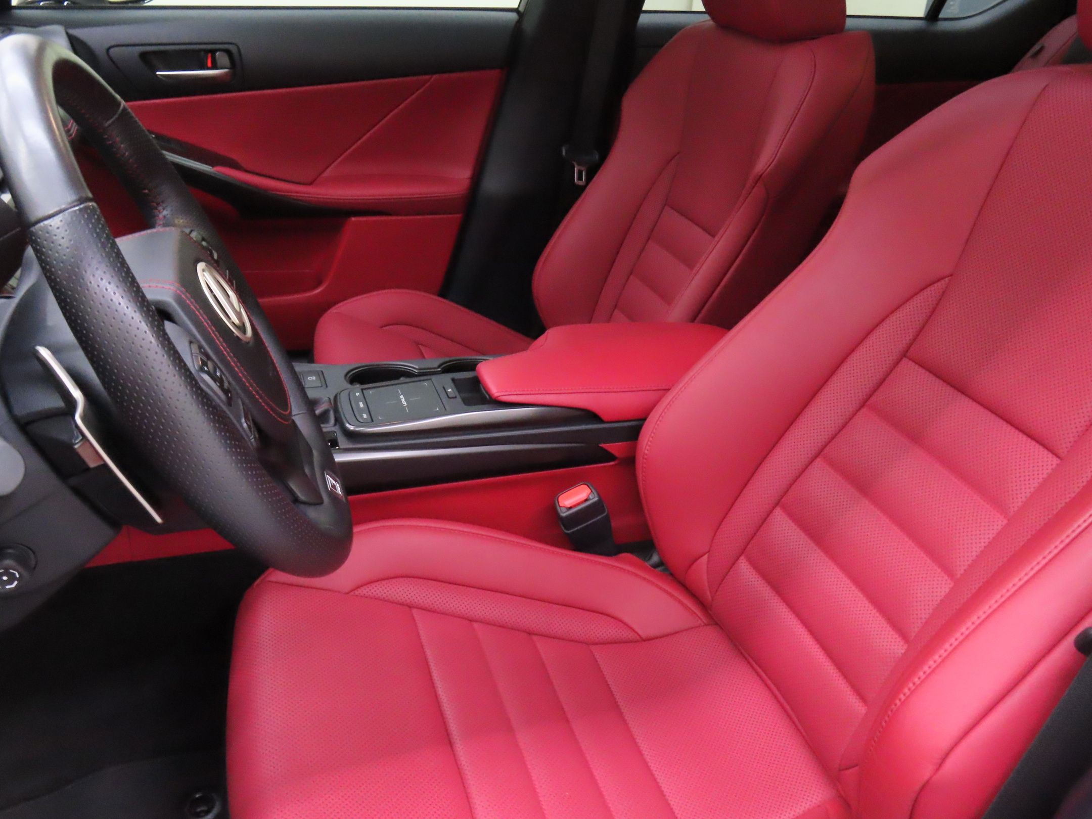 2023 Lexus IS 500 F SPORT Performance photo 10