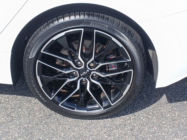 2022 Kia K5 GT photo 26