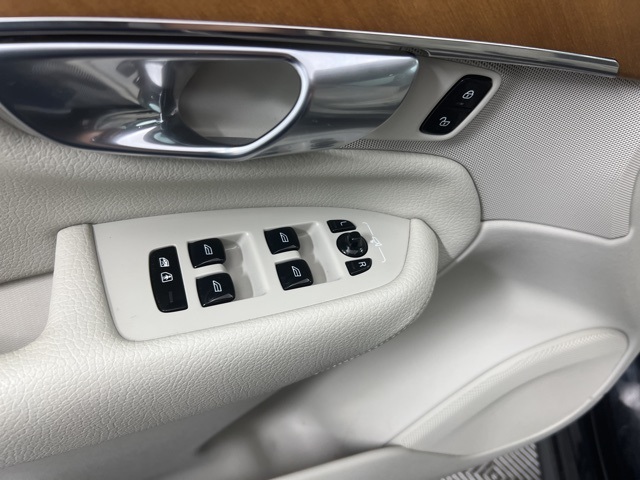 2022 Volvo XC90 Recharge T8 Inscription Expression photo 13