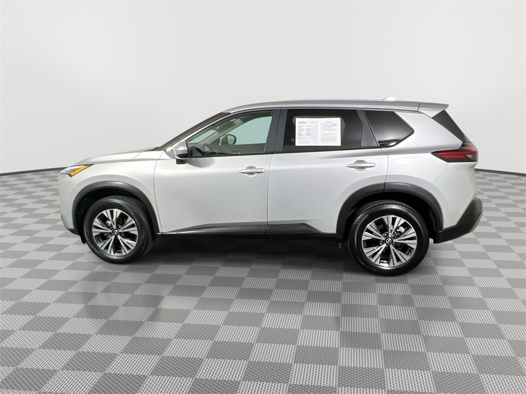 2023 Nissan Rogue SV photo 4