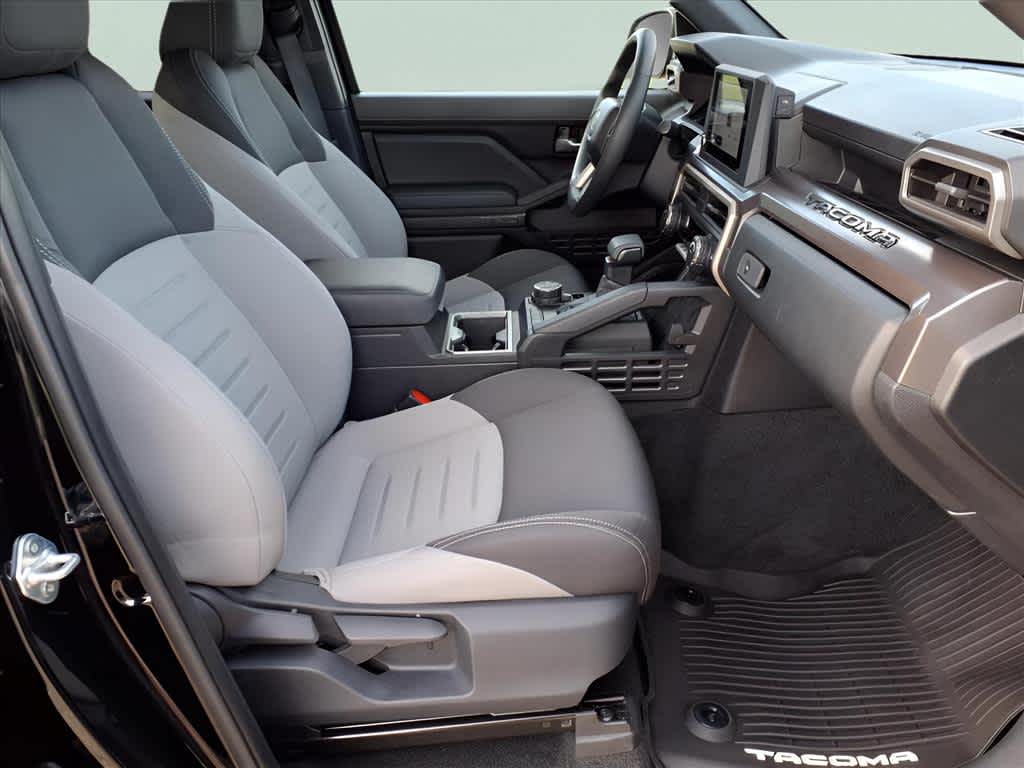 2024 Toyota Tacoma TRD photo 22