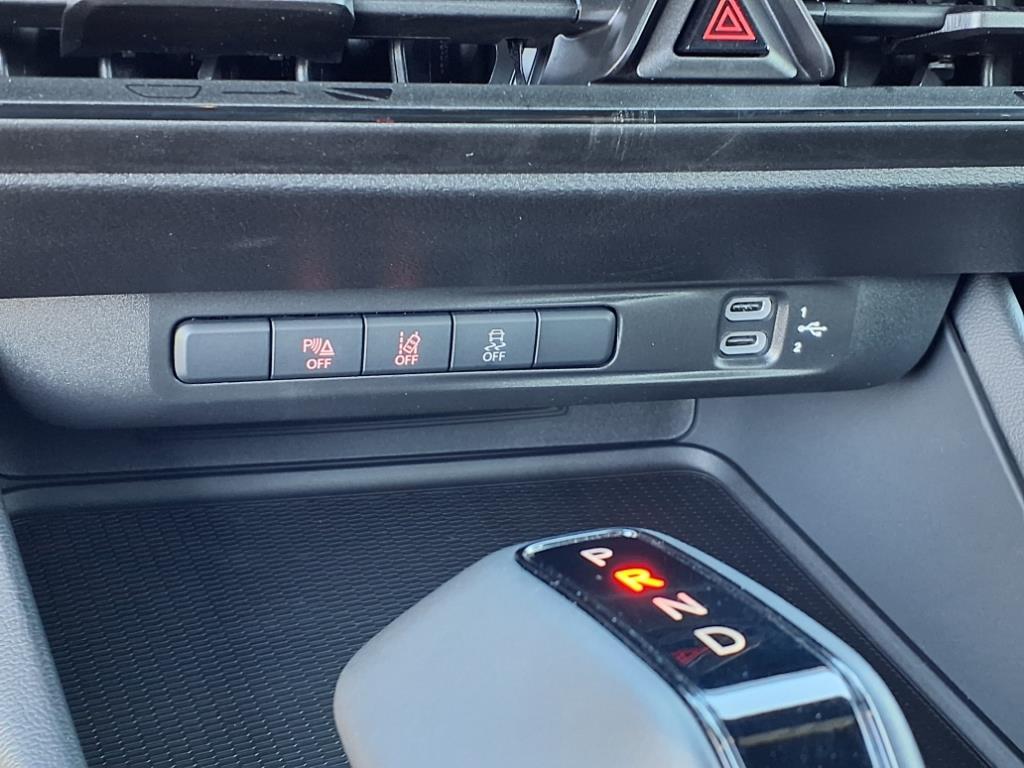 2025 Dodge Charger R/T photo 11