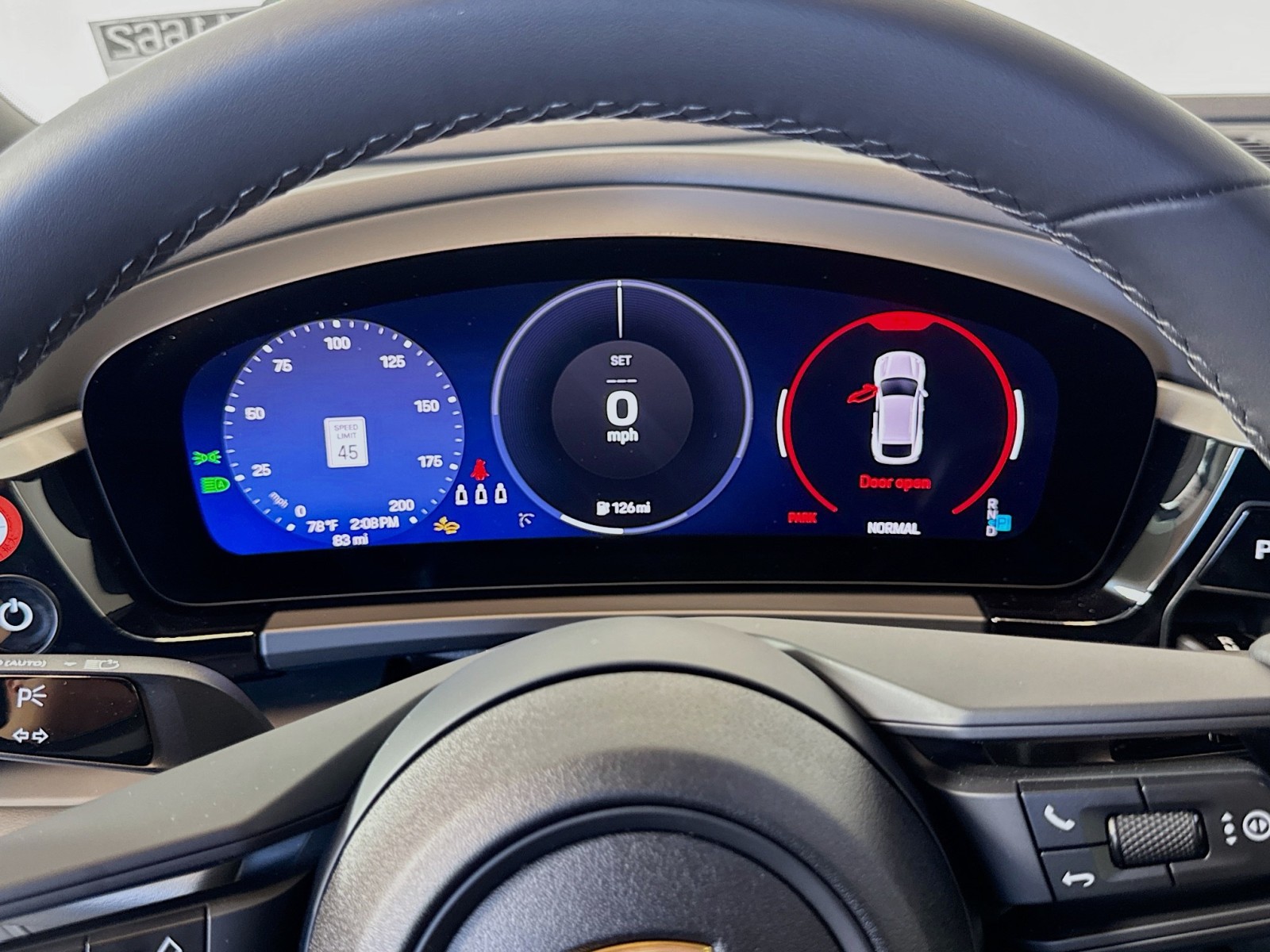2025 Porsche Macan Electric photo 15