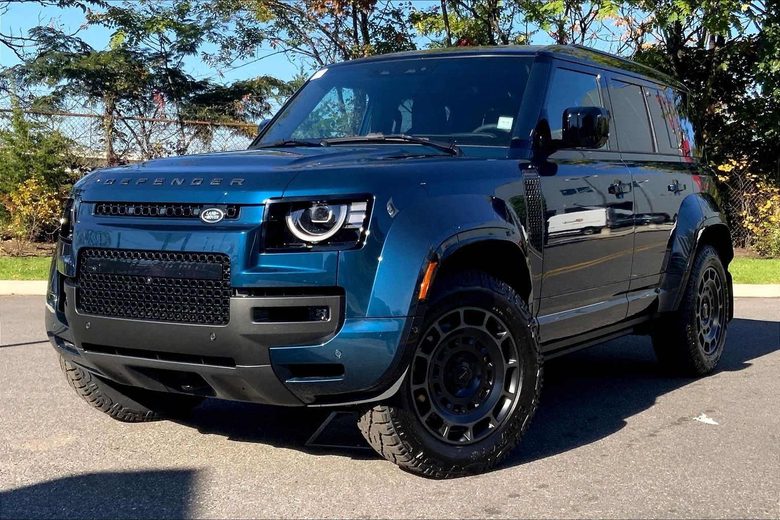 2026 Land Rover Defender OCTA's photo