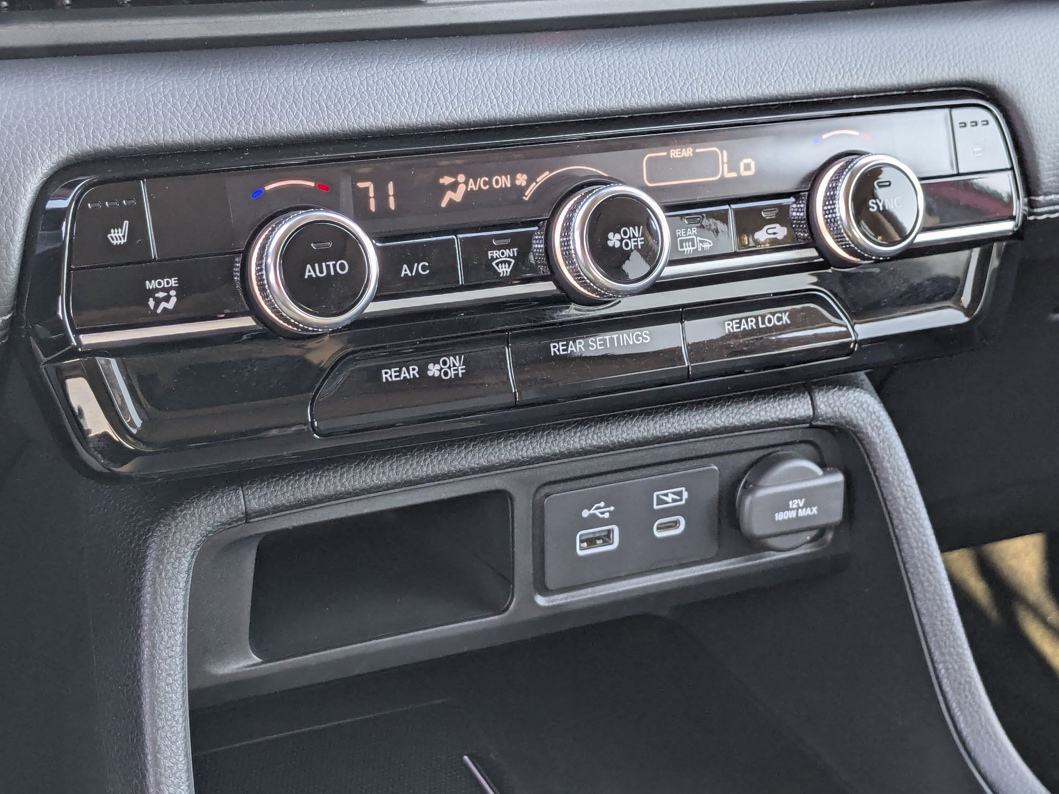 2023 Honda Pilot Touring photo 22