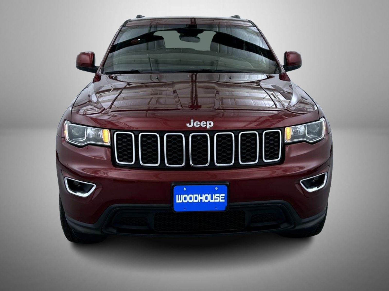 2019 Jeep Grand Cherokee Laredo E photo 2