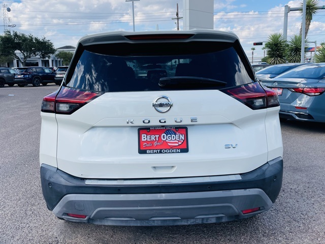 2021 Nissan Rogue SV photo 5