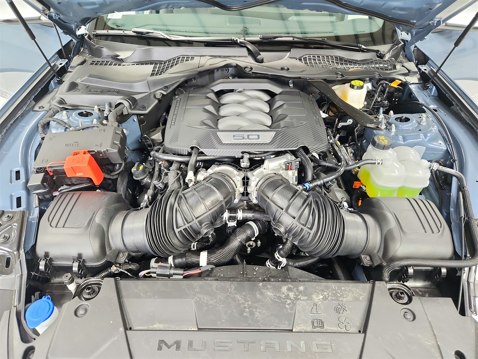 2025 Ford Mustang GT Premium photo 17