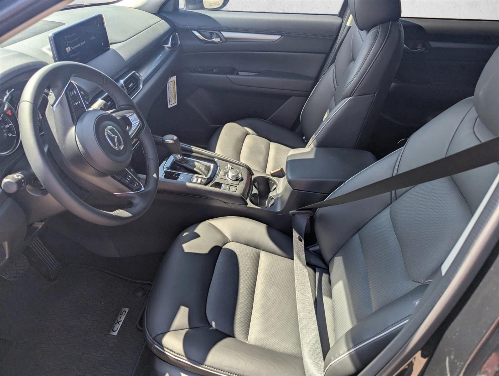 2025 Mazda CX-5 2.5 Select photo 4