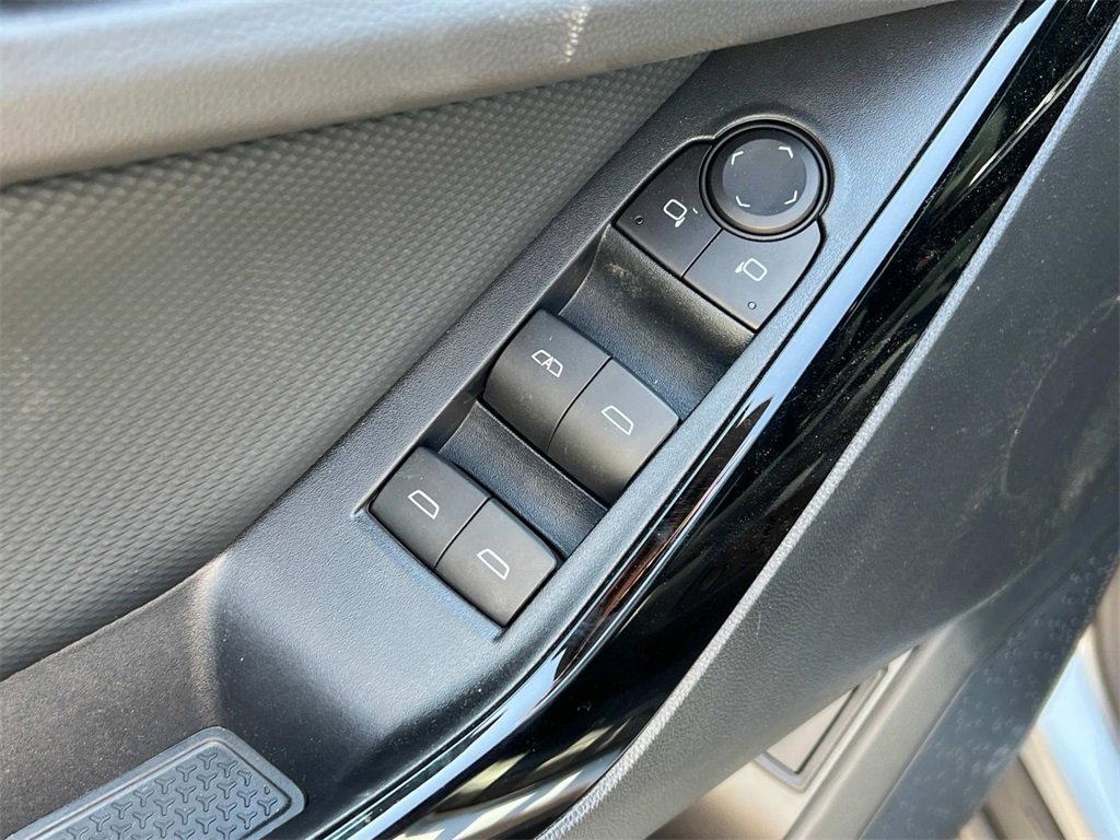 2026 Chevrolet Equinox LT photo 13