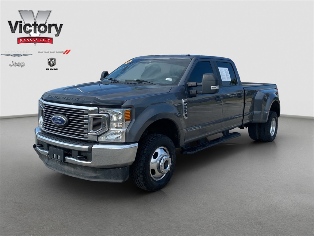 2022 Ford F-350 photo 2