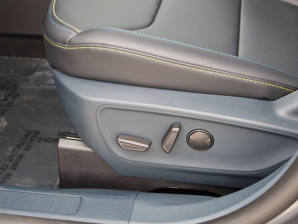 2025 Ford Maverick photo 22
