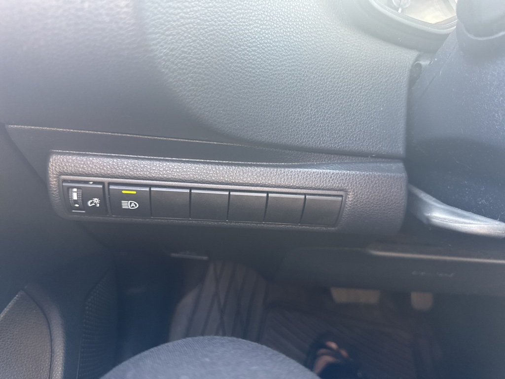 2020 Toyota Corolla LE photo 14
