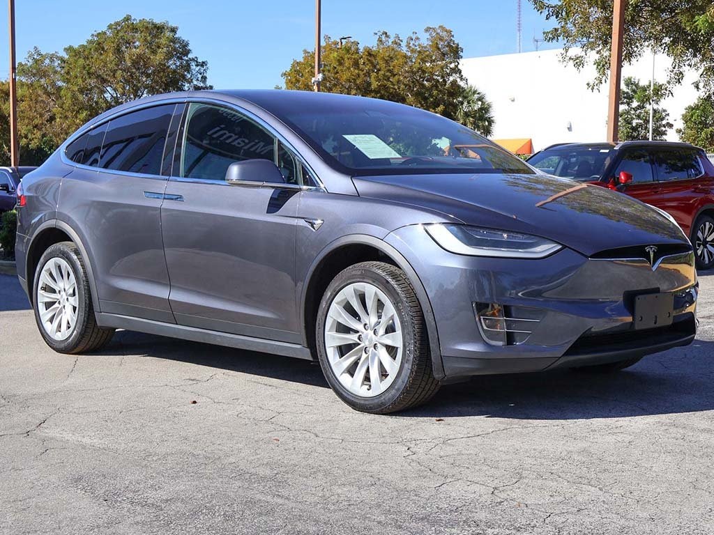 Used 2020 Tesla Model X Long Range with VIN 5YJXCAE28LF301644 for sale in Miami, FL