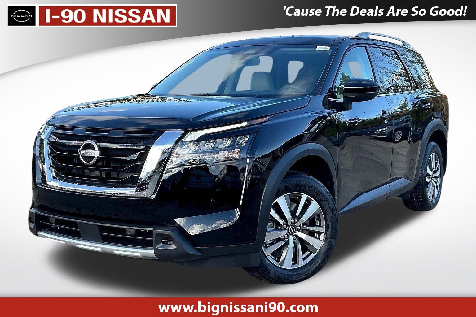 2025 Nissan Pathfinder SL's photo