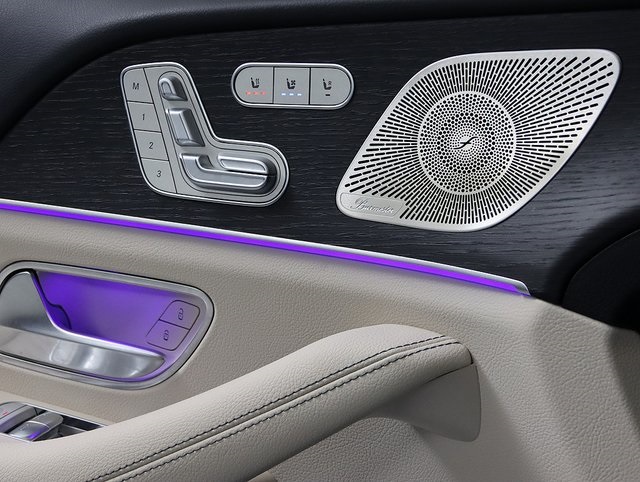 2025 Mercedes Benz GLS 450 4MATIC photo 27