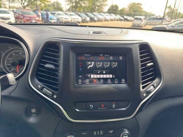 2021 Jeep Cherokee Altitude photo 21
