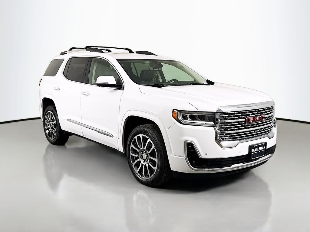 2023 GMC Acadia Denali's photo