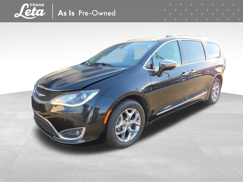 2019 Chrysler Pacifica Limited's photo