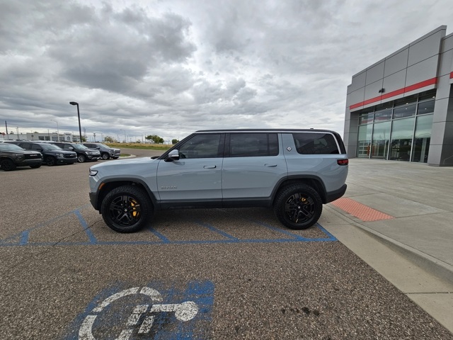 2023 Rivian R1S Adventure photo 7