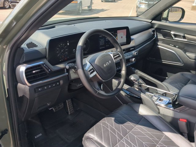 2023 Kia Telluride SX Prestige X-Line photo 2