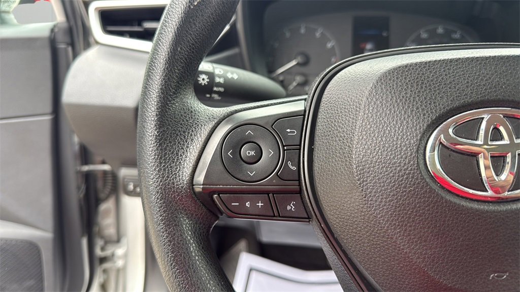 2023 Toyota Corolla LE photo 18