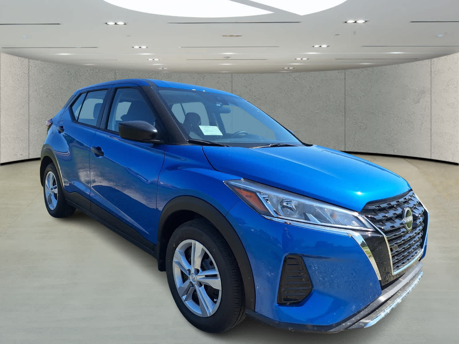 2025 Nissan Kicks Play S photo 7