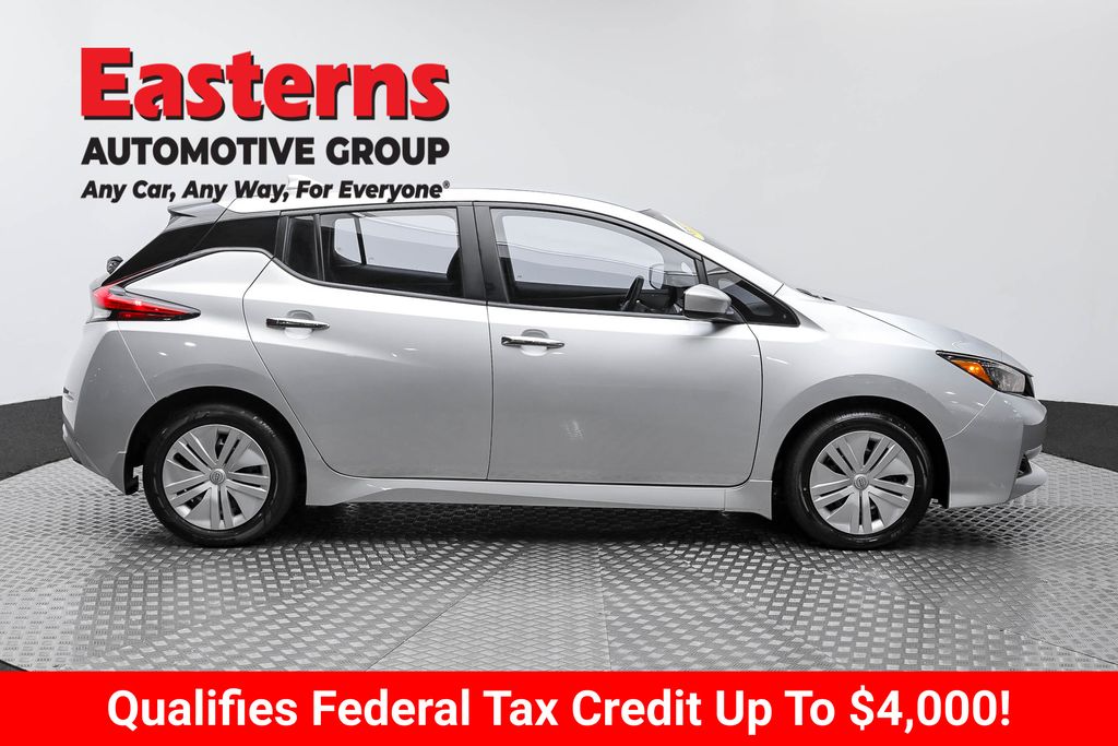2023 Nissan Leaf S photo 4
